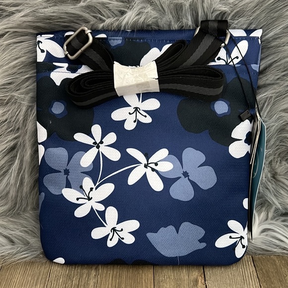 Sherpani Pica mini crossbody bag - NEW - Picture 3 of 12